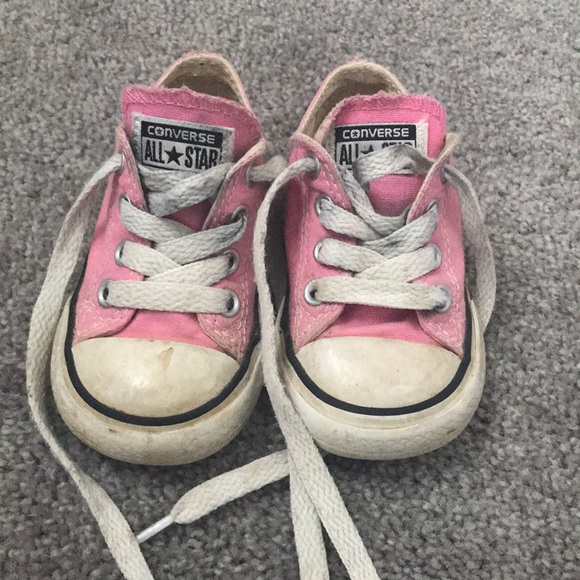 converse youth size 4